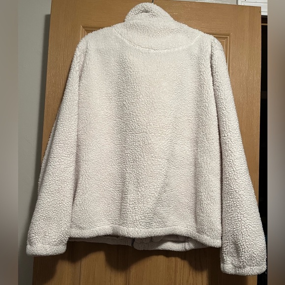 DKNY Sherpa Jacket - Picture 8 of 9